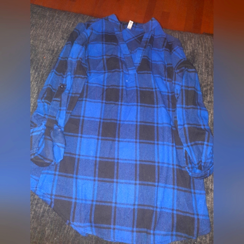 Long sleeve plaid shirt